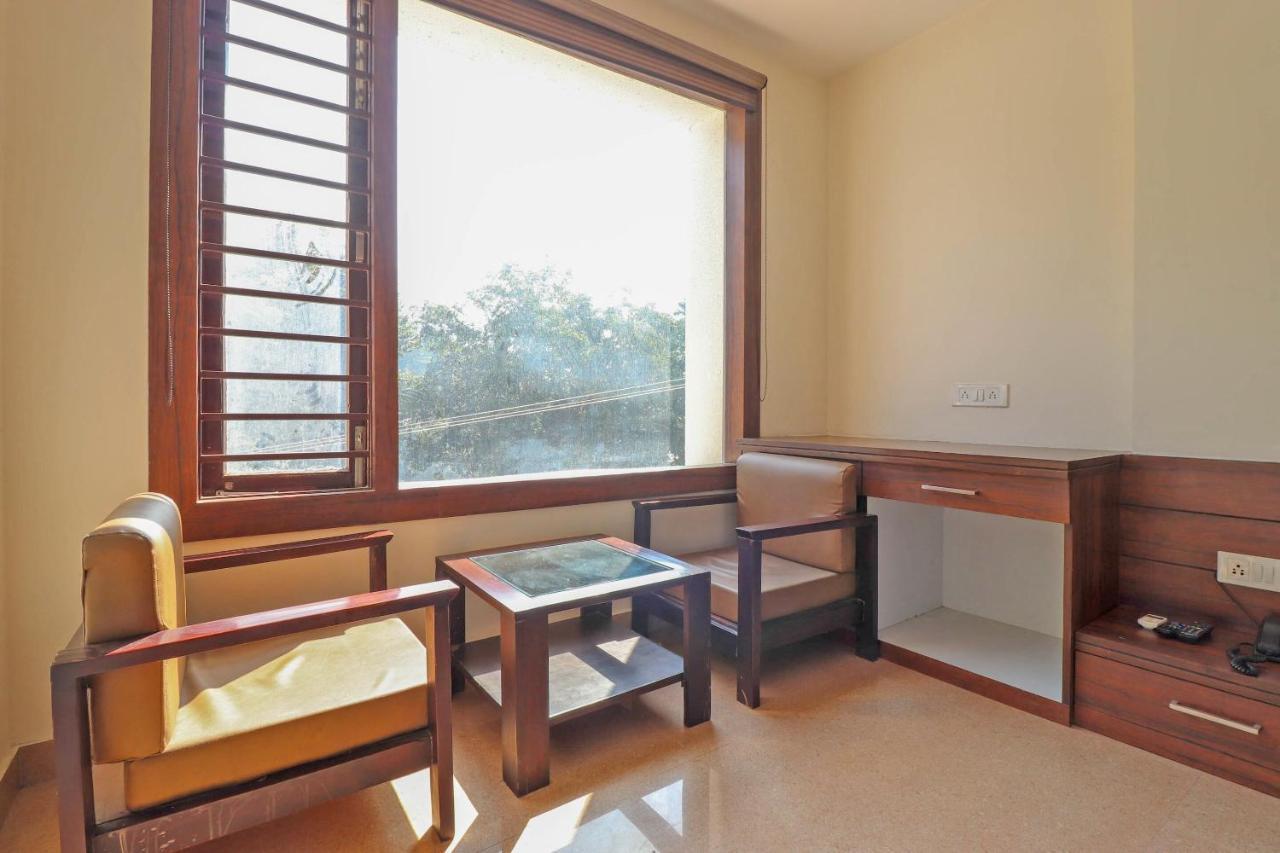 Capital O 76444 Hotel Hill-Top Inn Narendra Nagar Экстерьер фото
